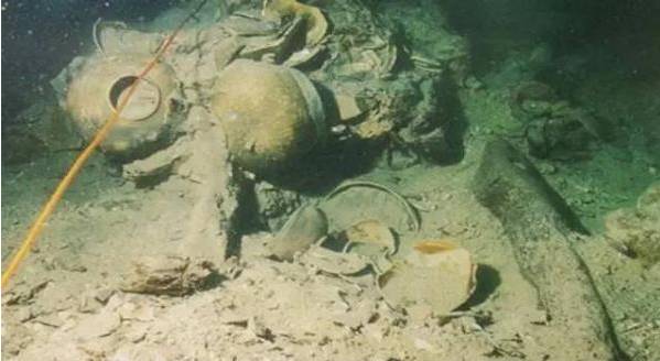 以“中山”为名一艘战舰话百年风云(图1)