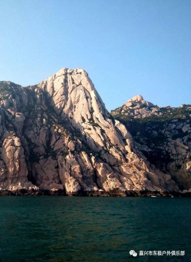 中国驻英国使馆为“里斯本丸”号船英军战俘家属举办新春招待会(图1)